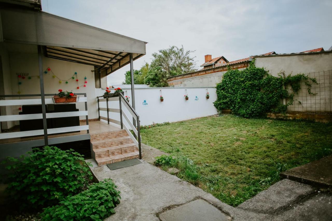 Petros Apartmani Vukovar Εξωτερικό φωτογραφία