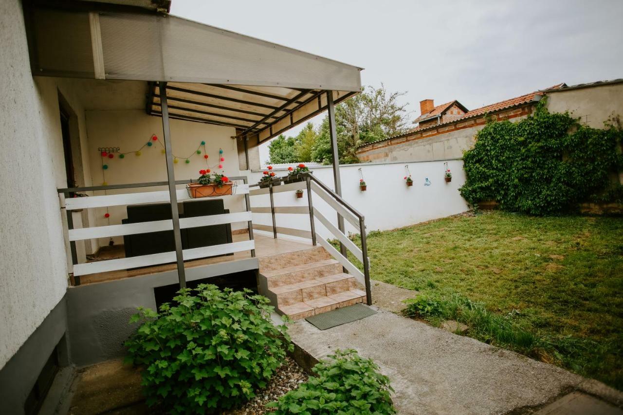 Petros Apartmani Vukovar Εξωτερικό φωτογραφία